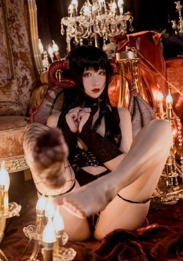 亚洲欧美变态制服丝袜_国产无码网页在线观看