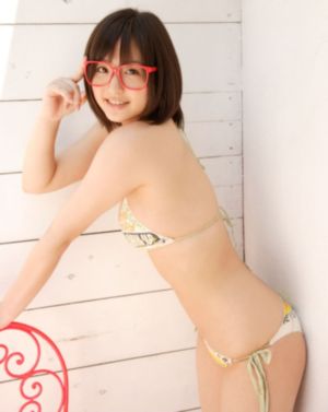 日韩隐形眼镜品牌_BDHD在线观看
