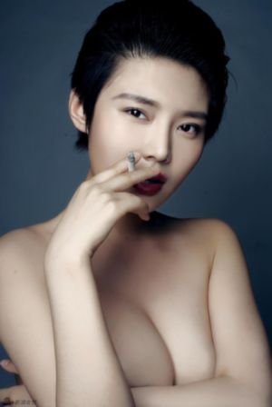 一女多男np慎入h小说女强h_BD英语免费高清观看