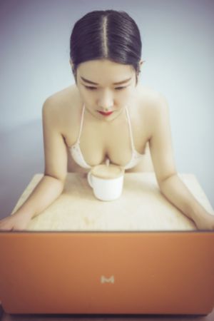 中文又粗又大又硬毛片免费看_720高清在线