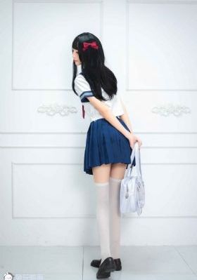 欧美黑色休闲美女_4K完整视频观看