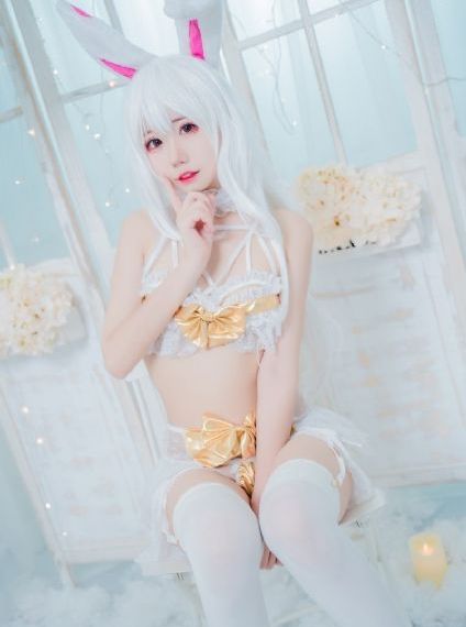 欧美王者荣耀下载_十万网红美女美酱