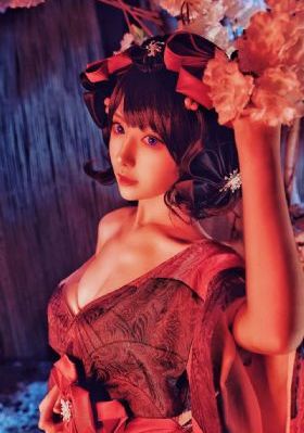 欧美女人蹭饭视频_超清免费高清观看